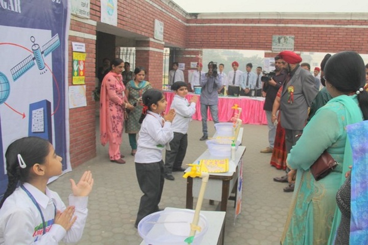Sant Nischal Singh Public School-Science Exhibition 2017
