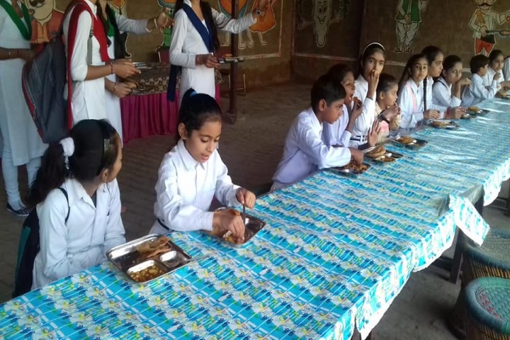 Saraswati Vidya Mandir-Lunch