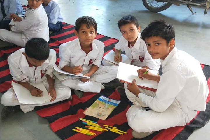 Saraswati Vidya Niketan Senior Secondary School-Drawing Competition