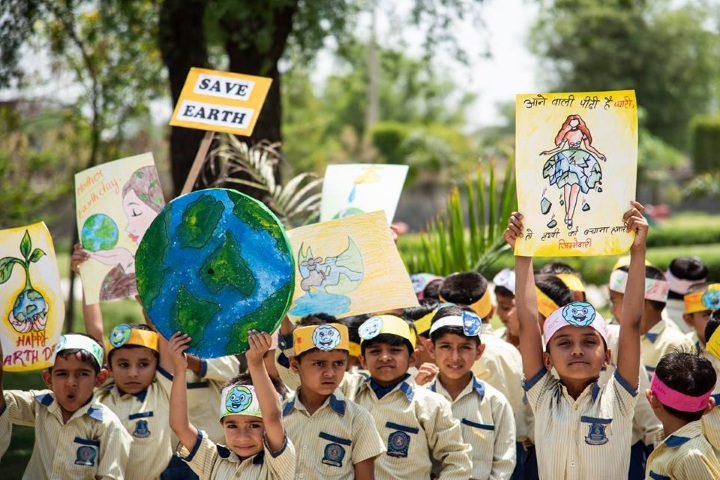 Saraswati Vidya Vihar Senior Secondary School-Rally On Save Earth