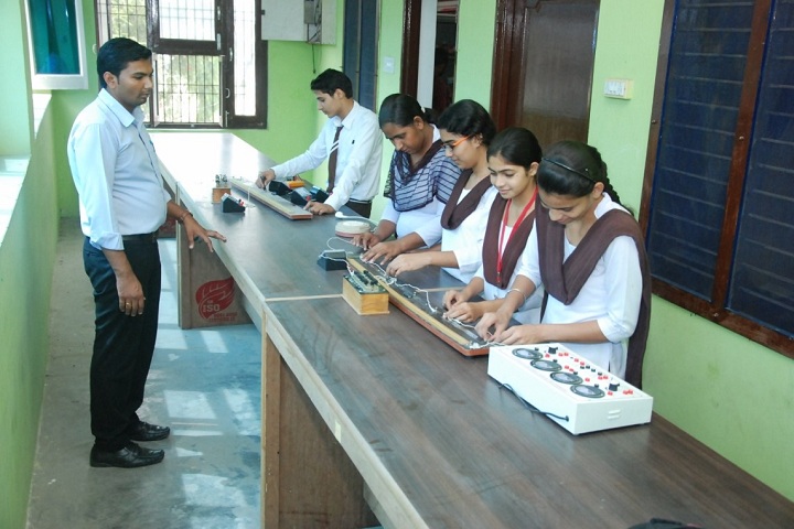 S D Senior Secondary School-Physics Lab