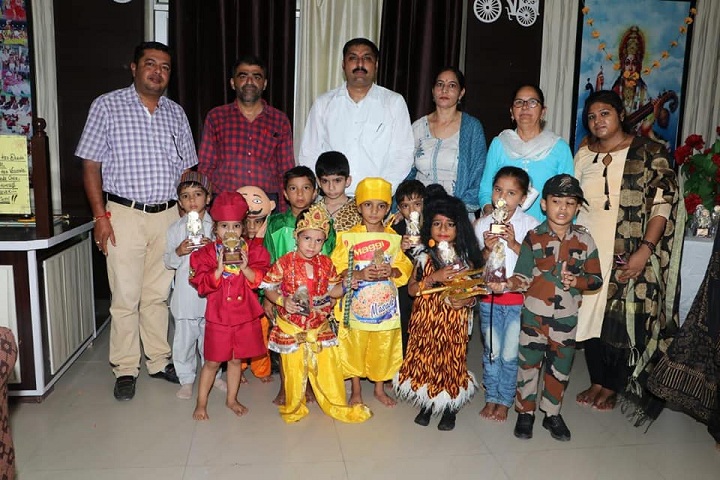 Seth Ramji Dass D A V Centenary Public School-Fancy Dress Event