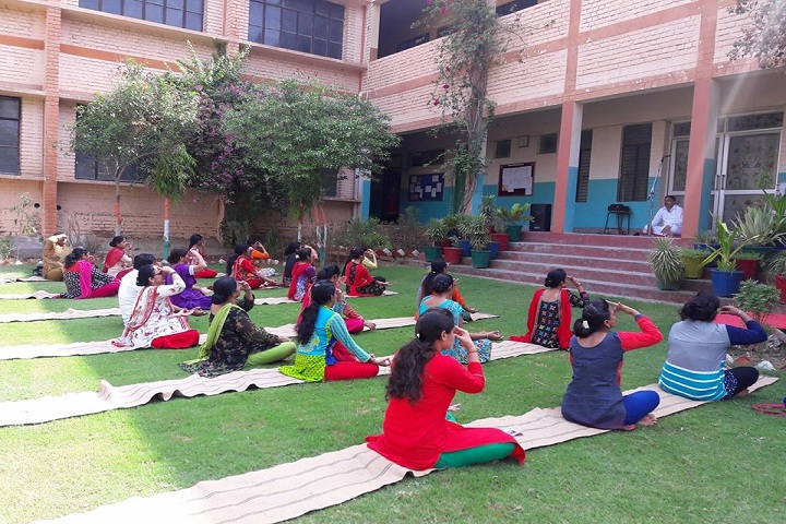 Seth Ramji Dass D A V Centenary Public School-Yoga