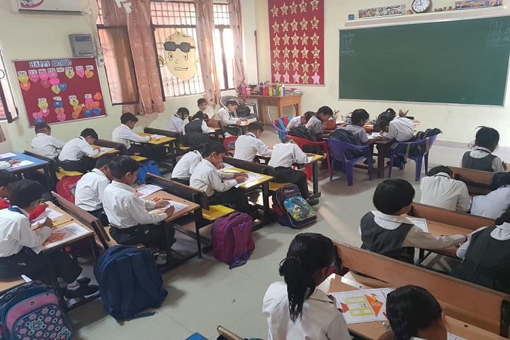 Seth Tek Chand Memorial Public School-Classroom