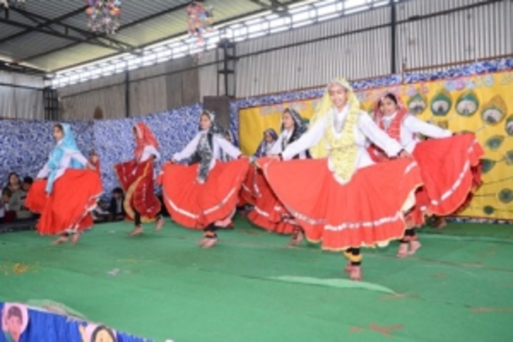 Seth Tek Chand Memorial Public School-Dance