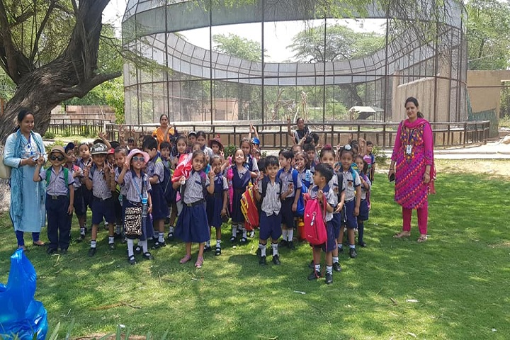 Seth Tek Chand Memorial Public School-Educational Tour