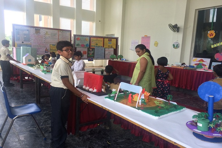 Shreejee International School-Exhibition