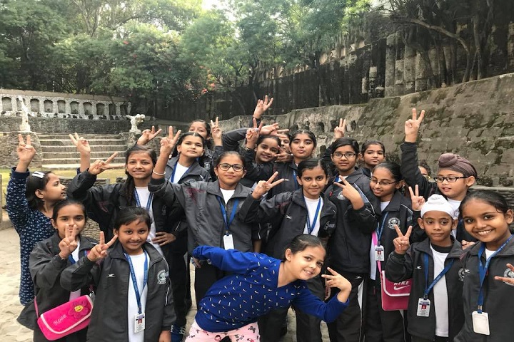 Shri Harkrishan Public School-Tour