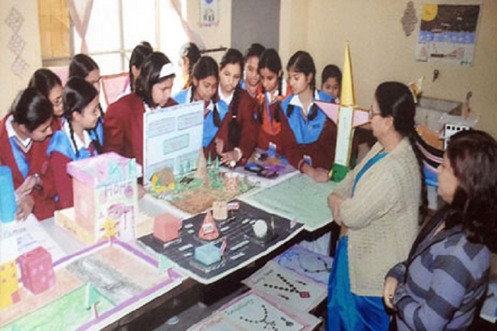 Shri Tharu Ram Arya Kanya Uchatam Madhyamik Vidyalaya-Maths Lab