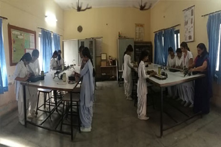 Shri Tharu Ram Arya Kanya Uchatam Madhyamik Vidyalaya-Physics Lab