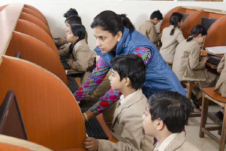 St Xaviers Senior Secondary School-Computer Lab