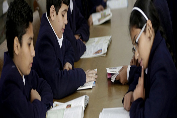 Swami Vivekananda Public School-Library