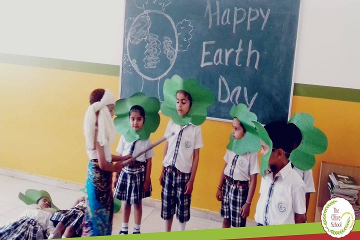 The Olive School-Earth day