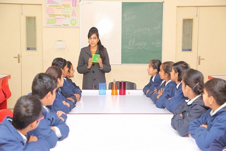 Universal Academy - Maths Lab