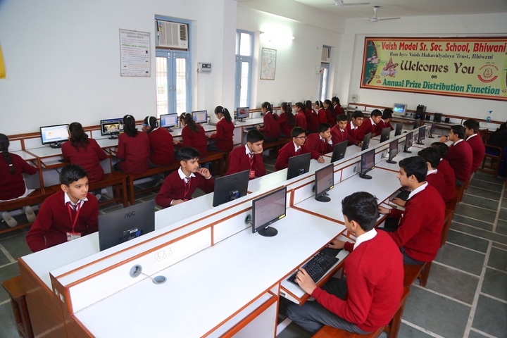 Vaish Model Senior Secondary School-Computer Lab