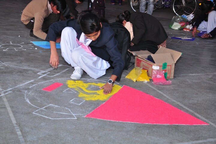 Vivekanand High School-Rangoli