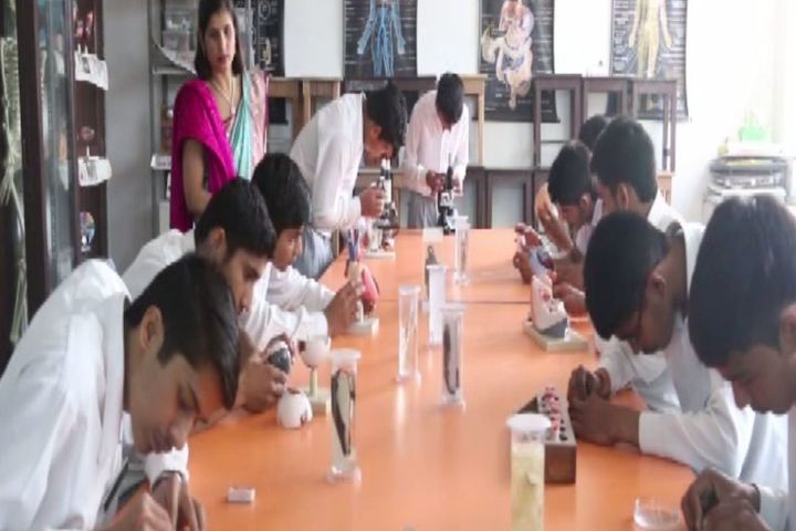 Zee Litera Valley School-Biology Lab