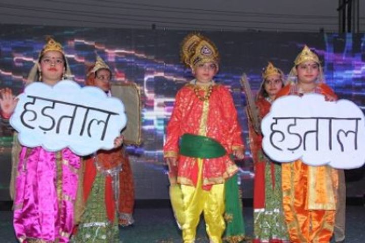 Amravati Vidyalaya-Fancy Dress