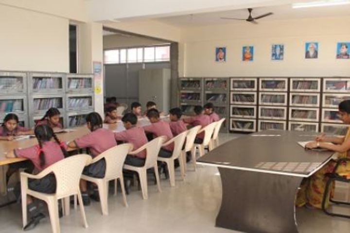Amravati Vidyalaya-Library