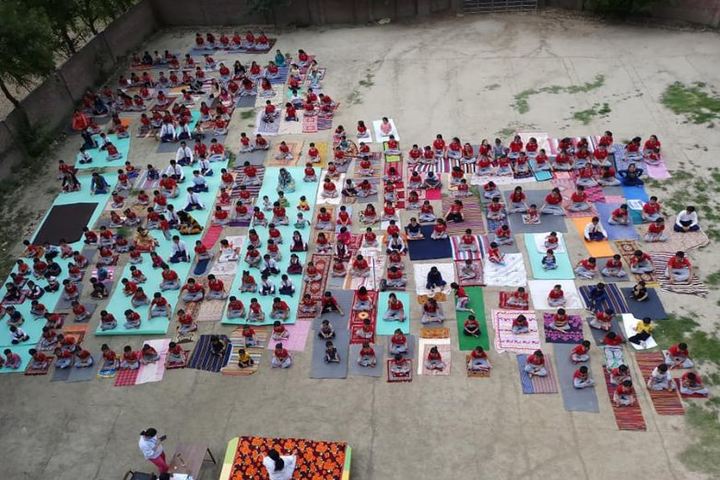 B L Central Public School-Yoga