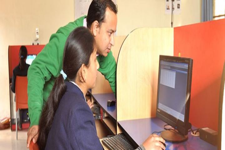D A V Centenary Public School-Computer Lab