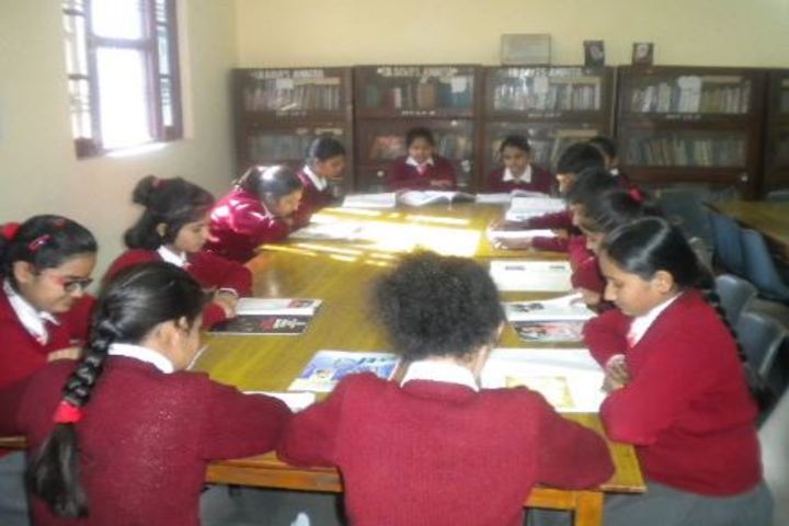 DAV Public School-Library
