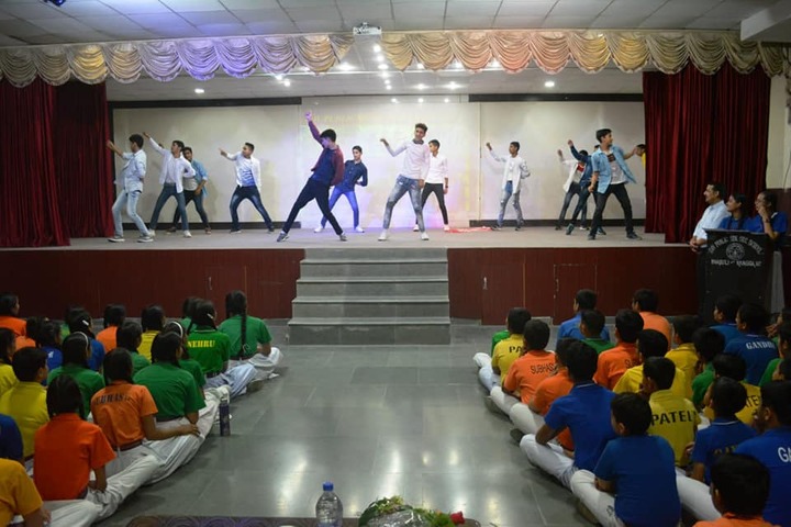 D A V Public Senior Secondary School-Dance