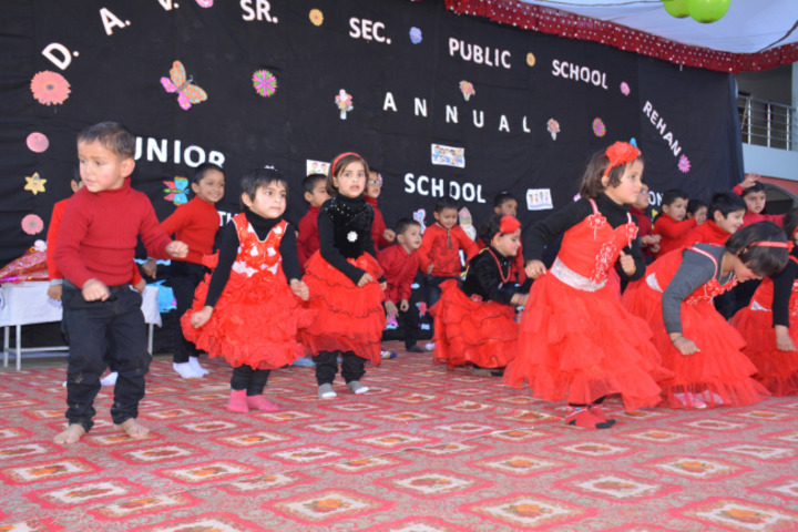 DAV Public School-Dance