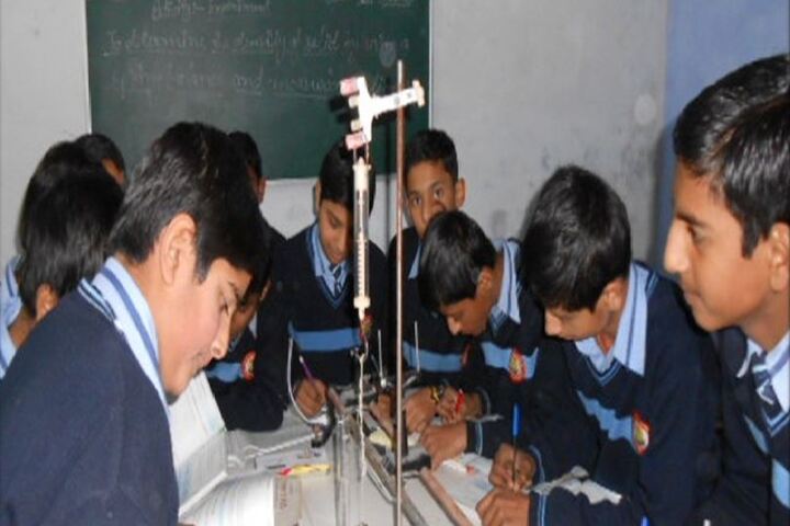 Dhauladhar Nirmla Devi Senior Secondary School-Physics Lab