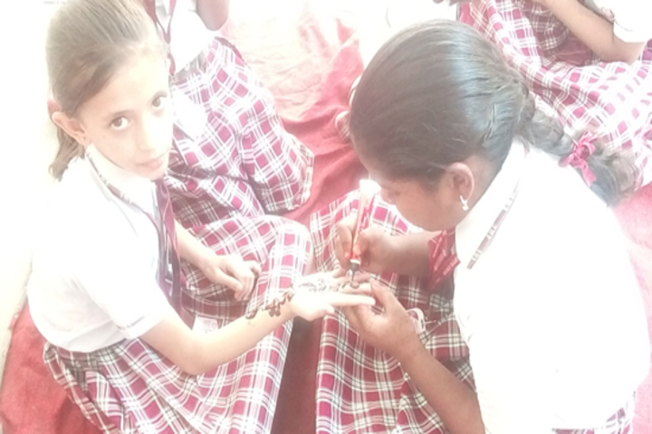 Golden Valley Public School-Mehandi Competition