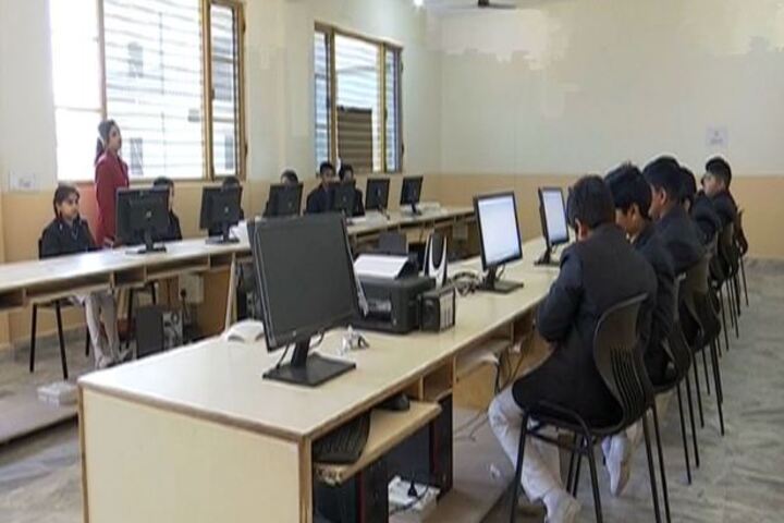 Gurukul International Senior Secondary School-Computer Lab