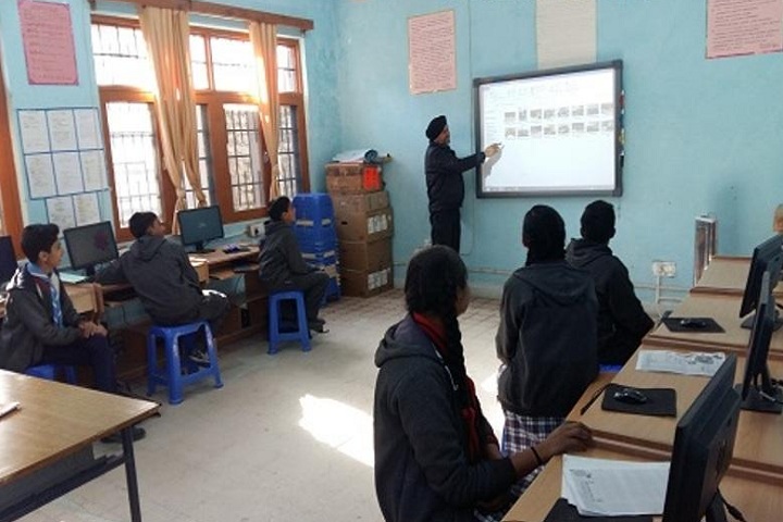 Kendriya Vidyalaya-Computer-Lab