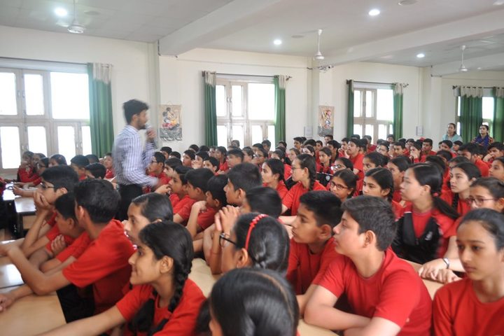 La Montessori School-Auditorium