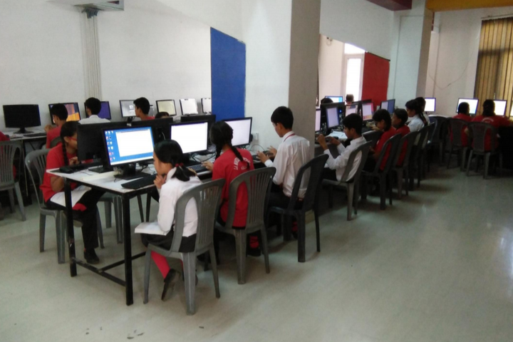 La Montessori School-Computer-Lab