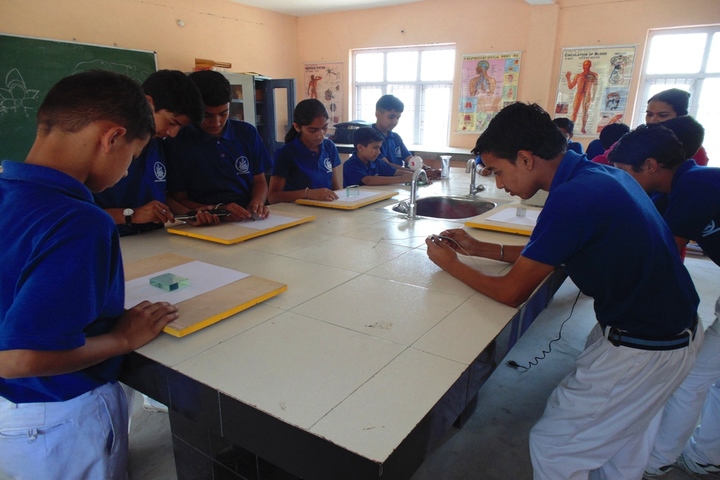Lotus International Convent School-Physic-Lab