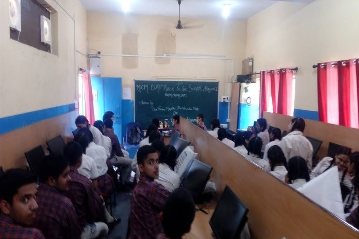 Mehr Chand Mahajan D A V Senior Secondary Public School-Computer-Lab