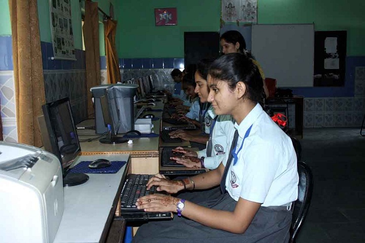 Parmar International School-Computer-Lab