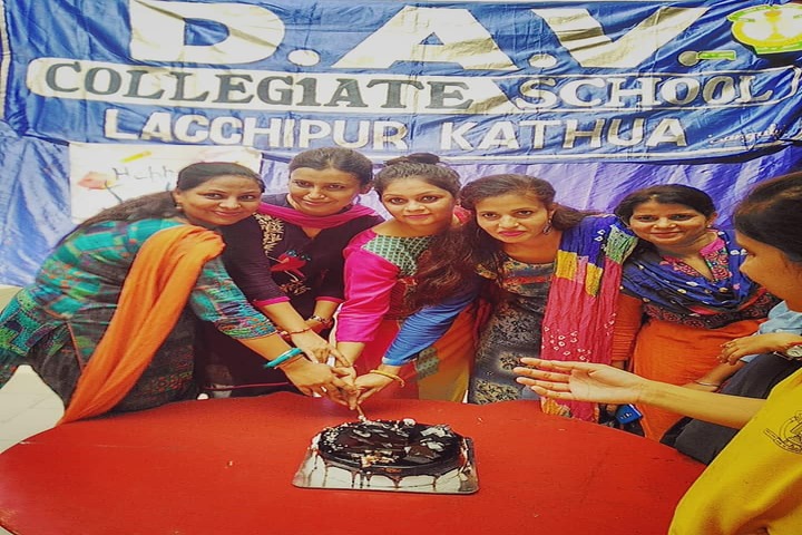 DAV Colligiate School-Teachers Day