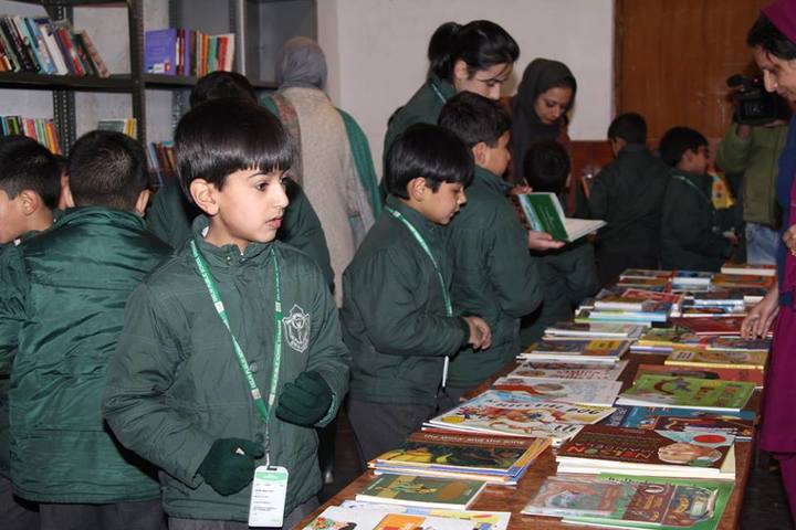 Delhi public School-library