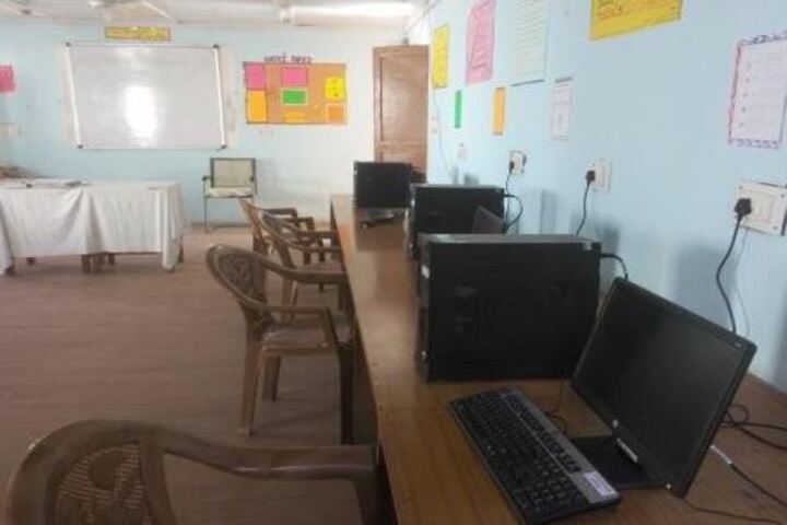 Kendriya Vidyalaya-Computer Lab