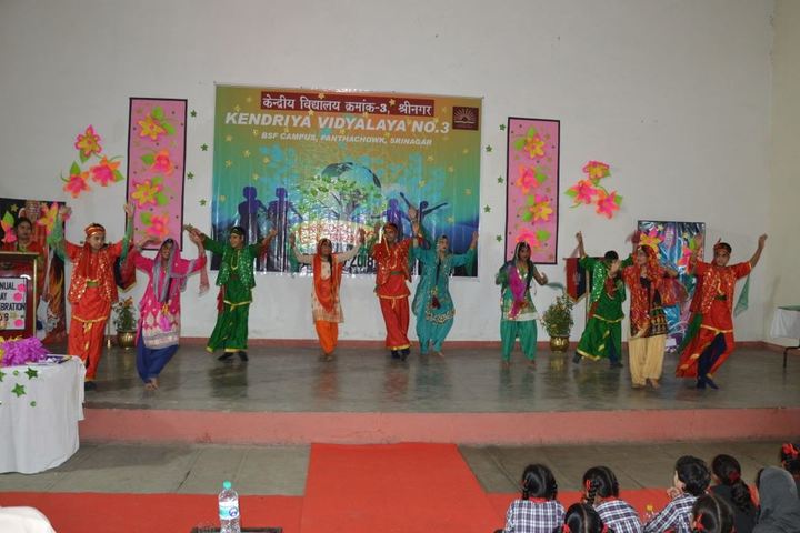 Kendriya Vidyalaya no 3-Dance