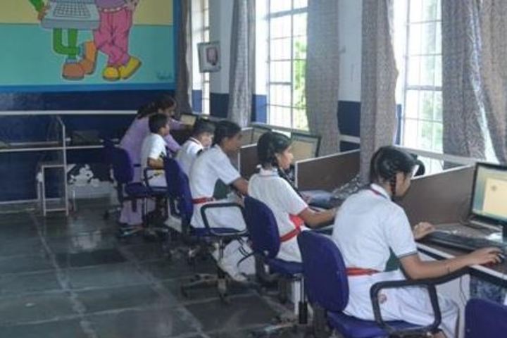 R M Public School-Computer lab