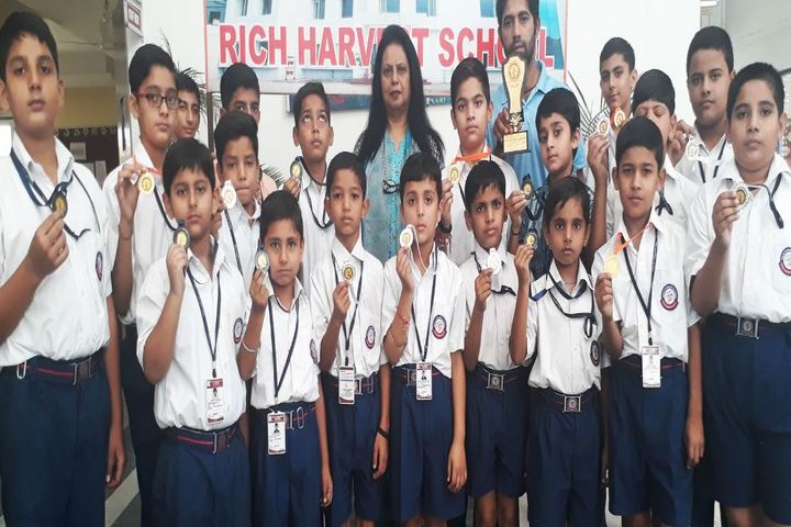 Rich Harvest School-Sports
