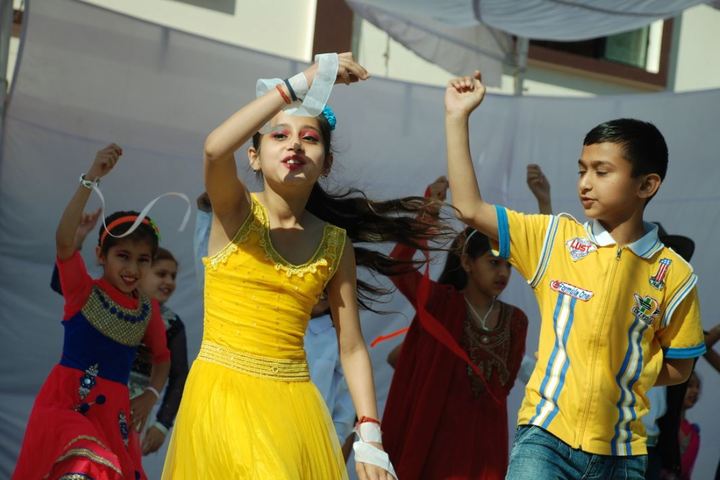 St Xaviers Convent School-Dance