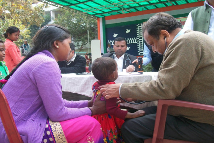 Badri Narayan Shah Dav Public School-Medical Check Up