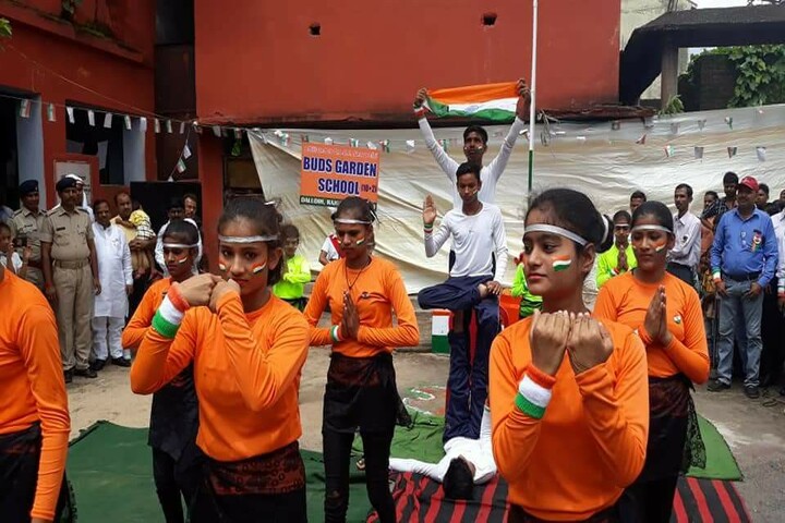 Buds Garden School-Dance