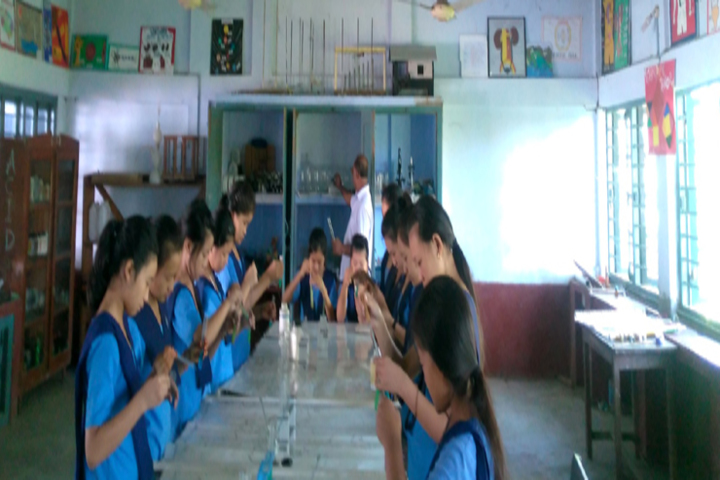 Vivekananda Kendra Vidyalaya-Science Lab