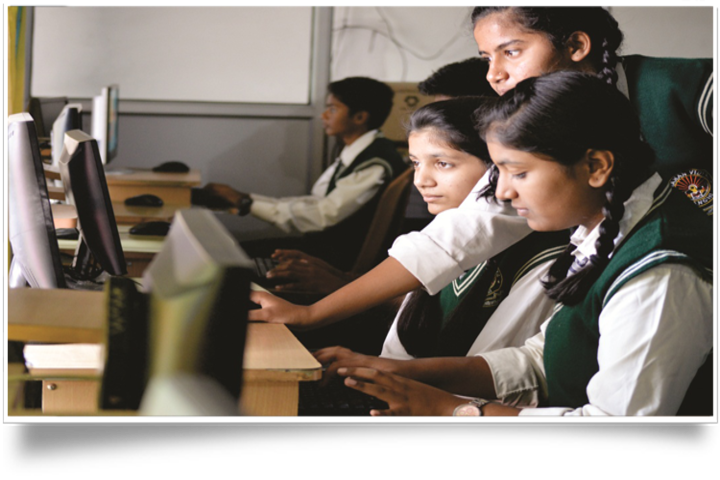 Manan Vidya-Computer Lab