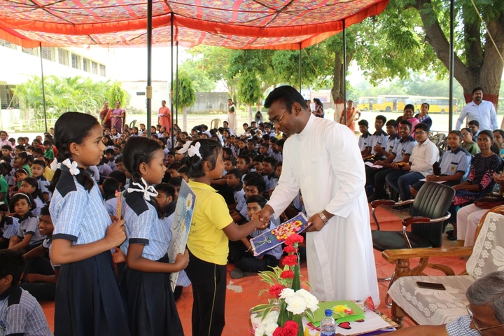 Montfort School-Farewell