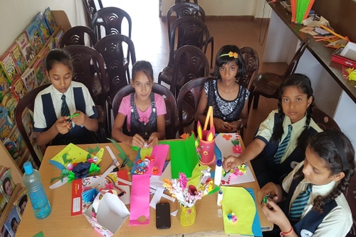 Mount Litera Zee School-Art And Craft Room